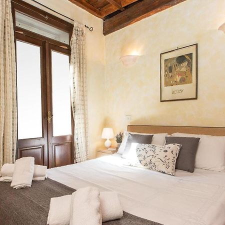 Rental In Rome Luce Apartment Exterior photo